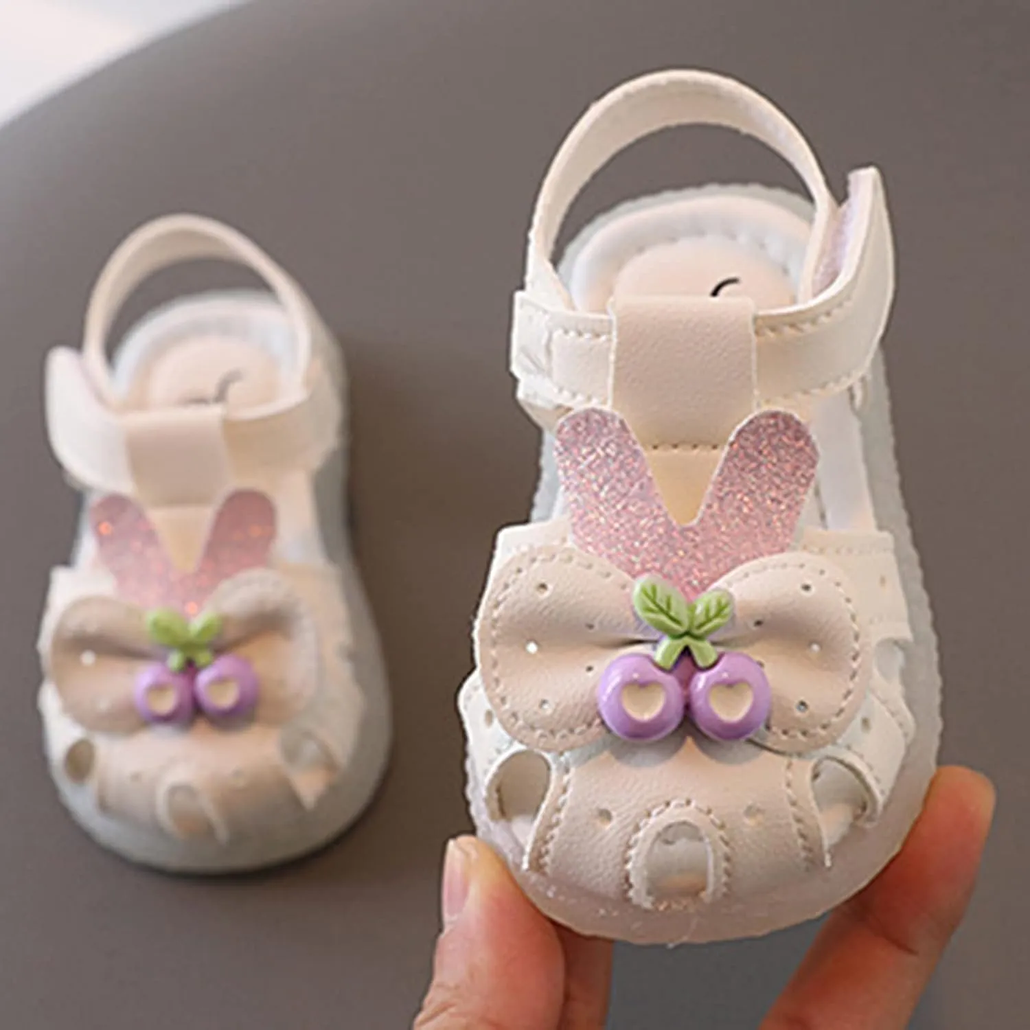 2025 Children Girls Light Up Leg Closed Toe Sandals Shoes Flat Comfortable Soft Soft Sole Baotou Walking Sandals