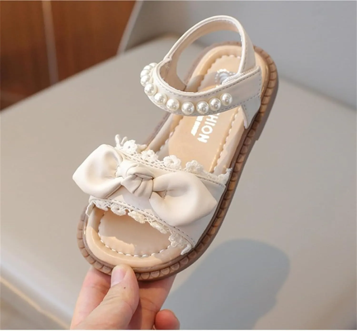 Baby Girls Shoes Toddler Girls Fashion Summer Bow Pearl Soft Sole Flat Shoes Leather Soft Closed Toe Comfort Sandals