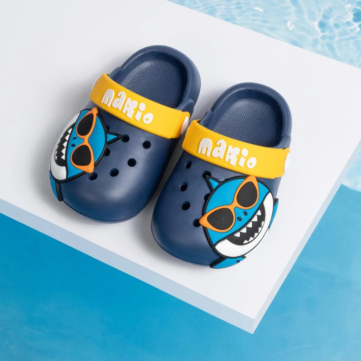 Casazoe Toddler Kids Boys Girls EVA Clogs Cute Garden Shark Water Sandals Slip On Shoes Slipper Slides Lightweight Outdoor Summer Beach Pool Play Shoes (Toddler/Little Kids)