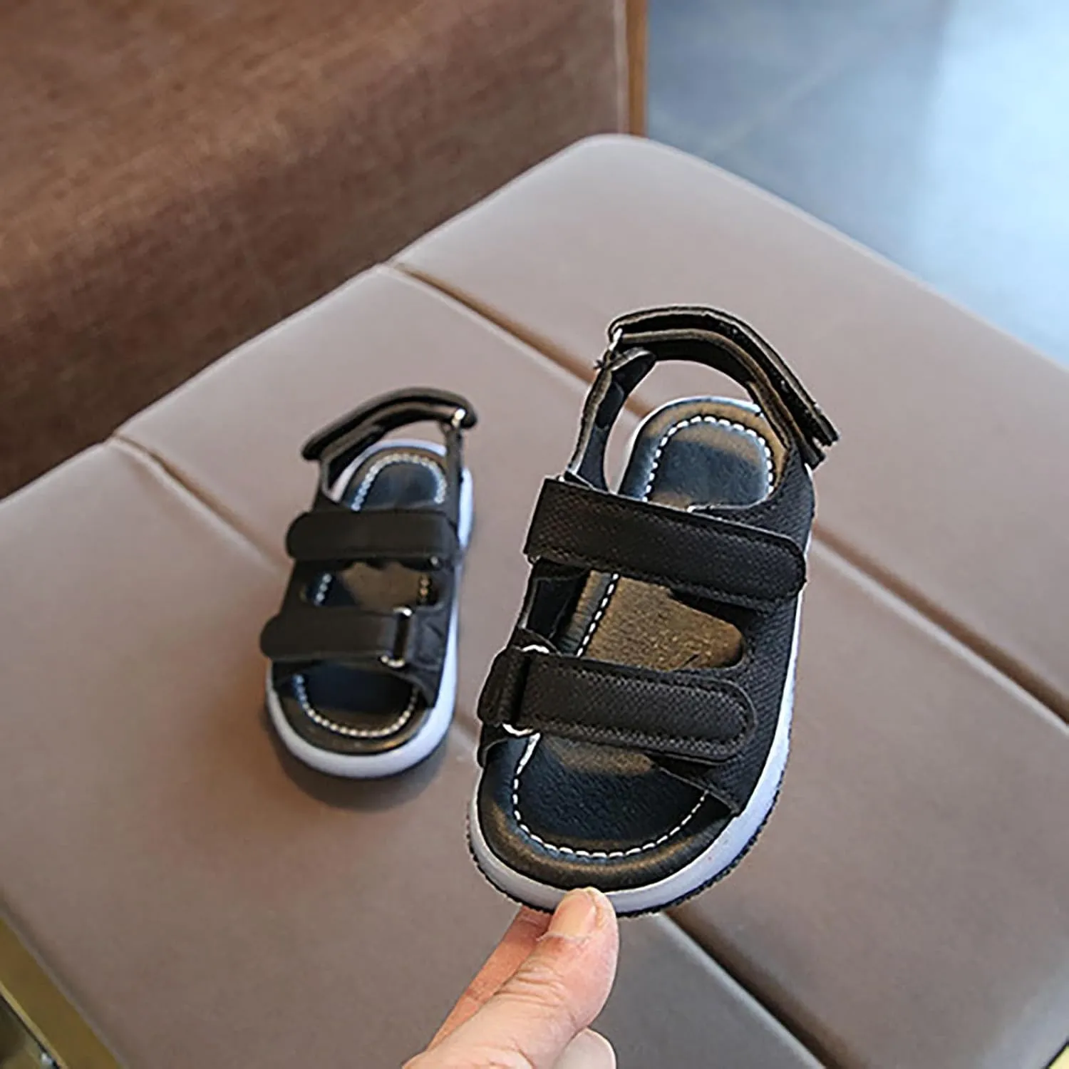 Girls LED Light Up Sandals, Slip On aterproof Adjustable Strap Open Toe Water Shoes for Toddler/ittle Kids