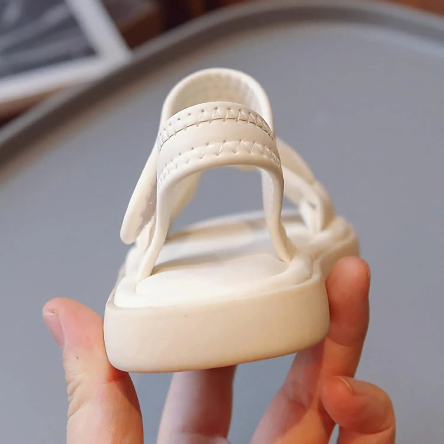 Girls' Sandals Summer Children's Soft Sole Shoes Fashion Girls' Princess Shoes Baby Beach Shoes Slides Youth