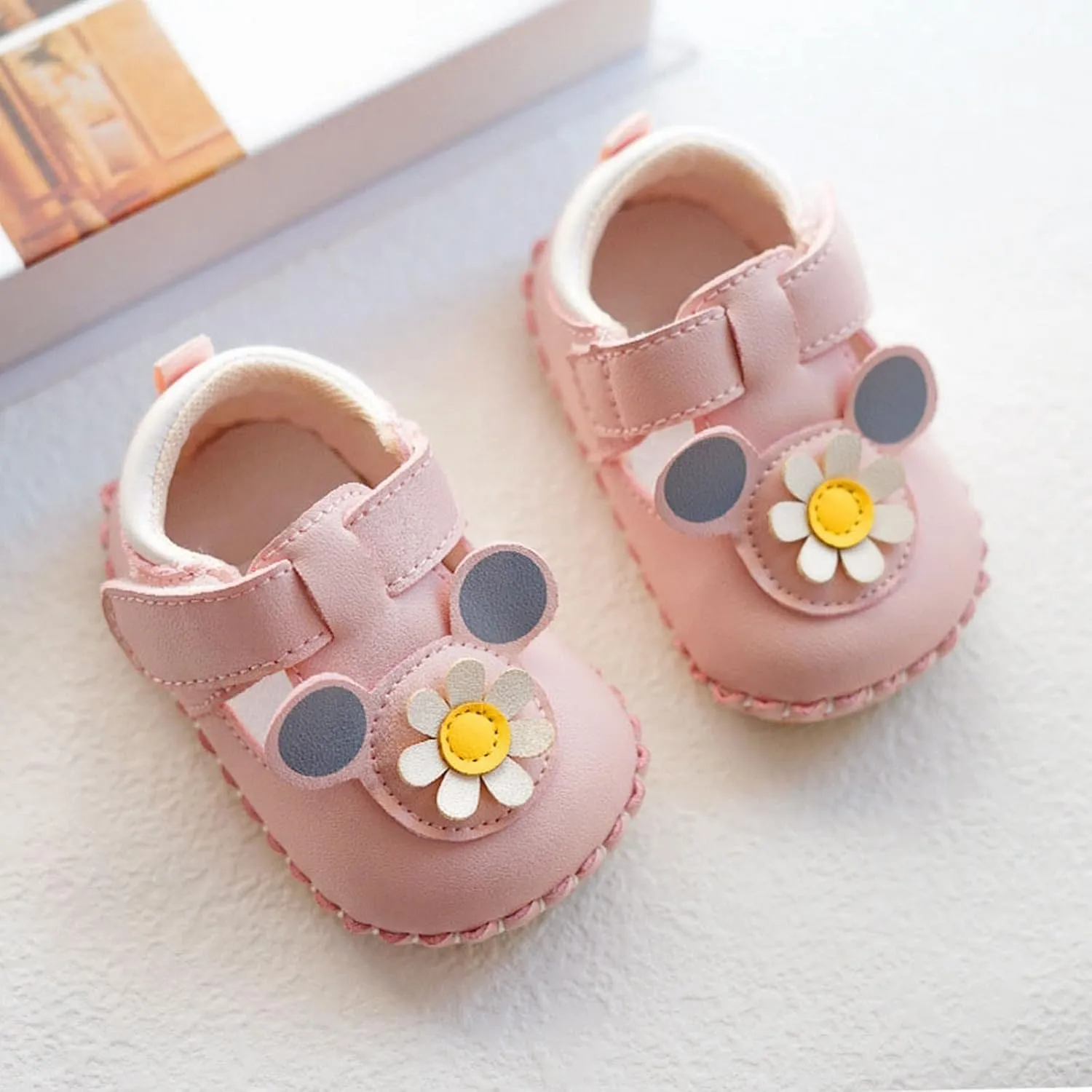 Infant Baby Girls Shoes Soft Sole Princess Wedding Dress Mary Jane Newborn Light Baby Sneaker Shoes Kids Water Shoes