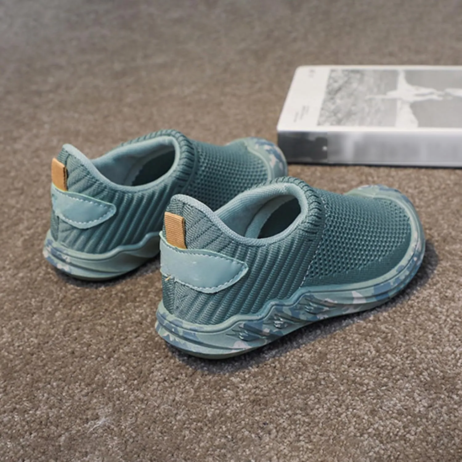 Kids Boys Athletic Shoes Breathable Mesh Lightweight Running Sneakers Toddlers Slip-On Soccer Barefoot Walking Sport Shoes