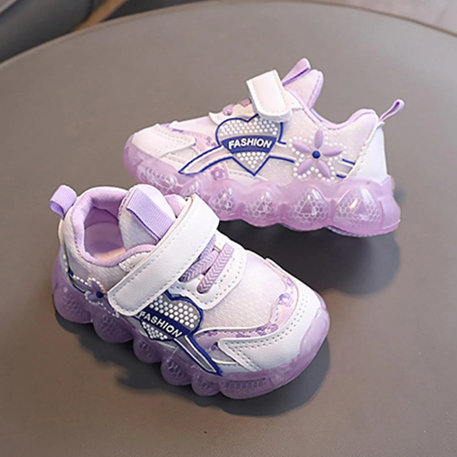 Kids Light Up Shoes Girls Boys Breathable LED Luminous Soft Sole Running Sports Sneaker Lace-Up Casual Kids Slip Sneaker