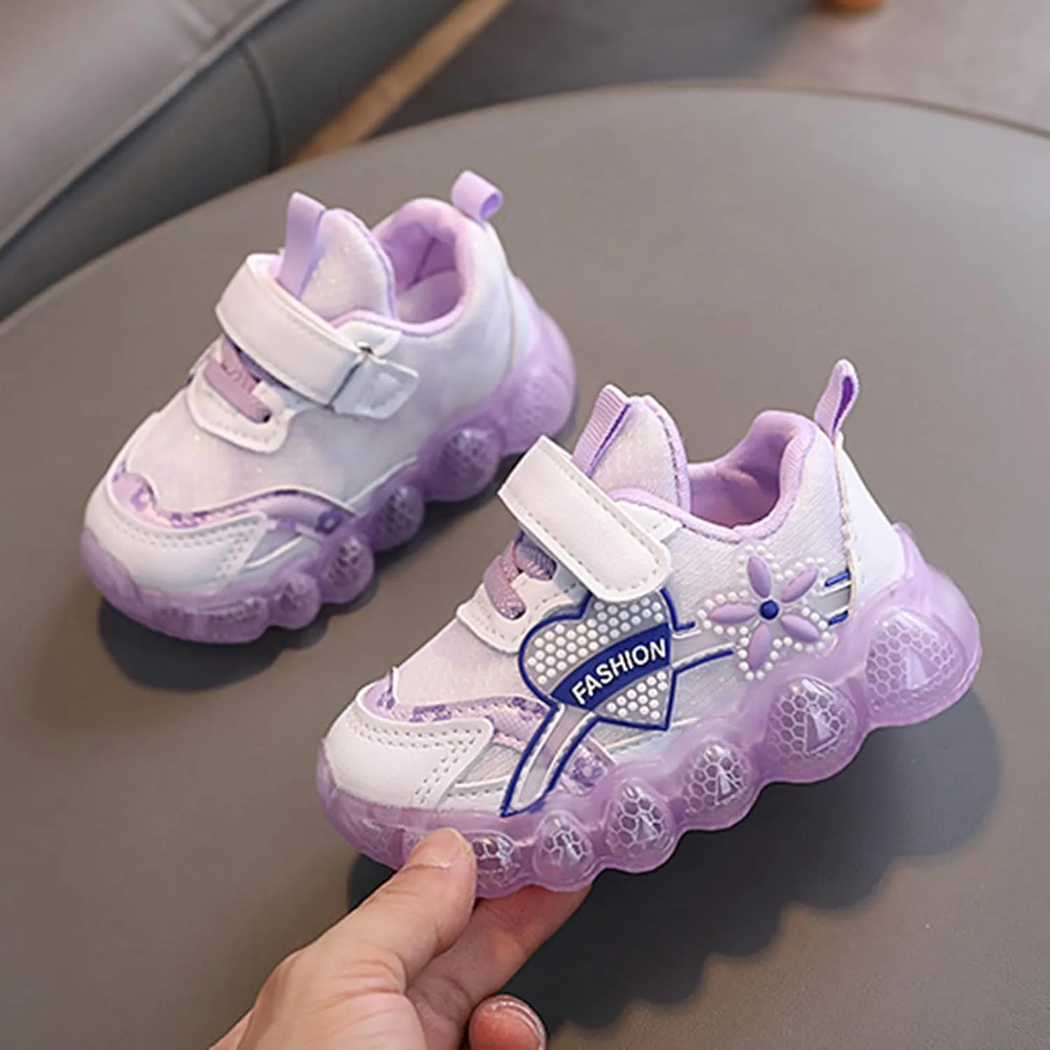 Kids Light Up Shoes Girls Boys Breathable LED Luminous Soft Sole Running Sports Sneaker Lace-Up Casual Kids Slip Sneaker