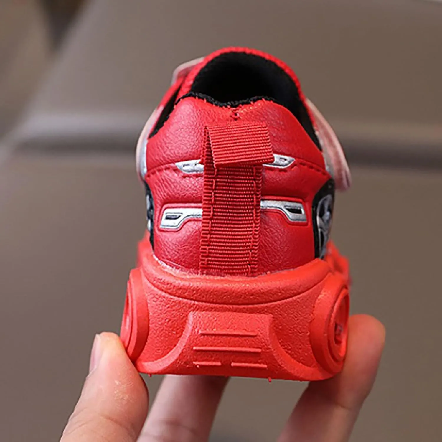 Kids Running Shoes Fashion LED Light Baby Shoes Casual Children Shoes Boys Girls Sandals Soft Anti-Slip Sole PU Shoes