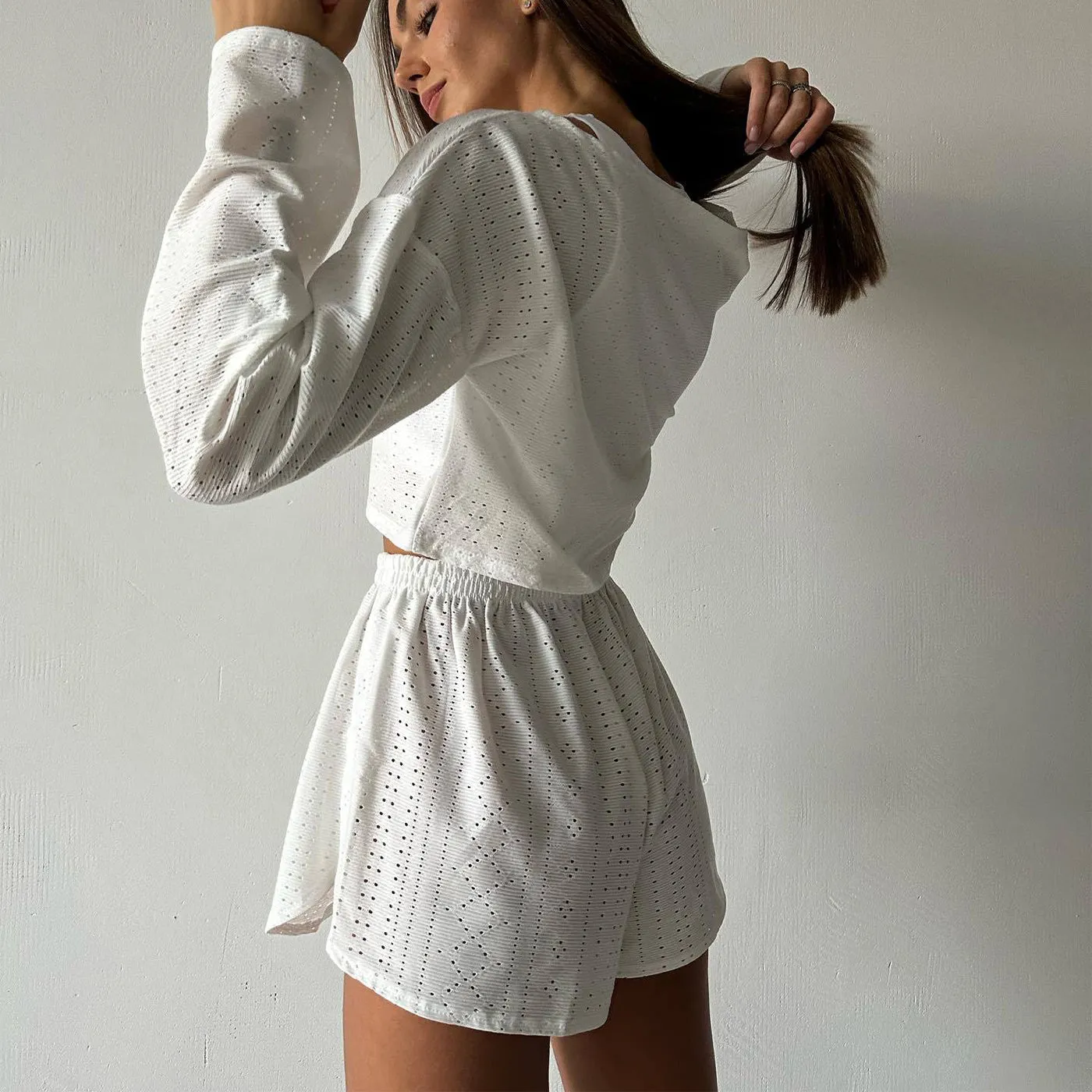 Melanie  Lssiger Anzug mit lockeren Rundhalsausschnitt-Top und elastischen Shorts