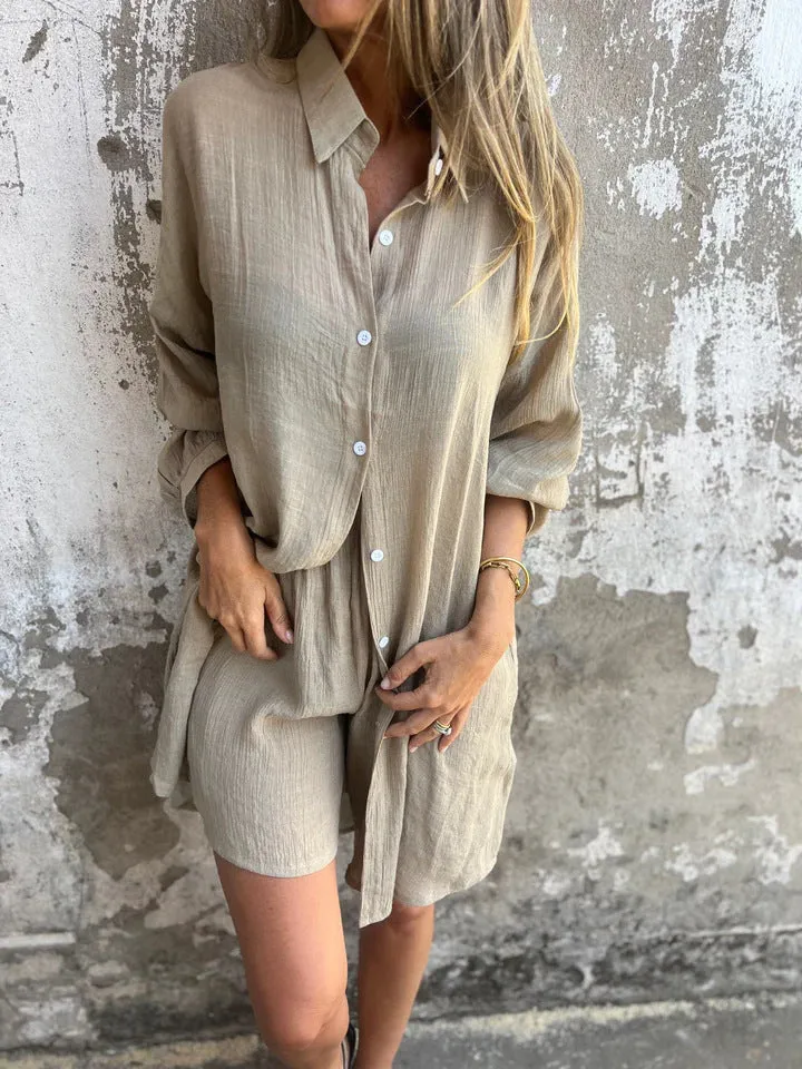 Patricia  2-teiliges lockeres Langarmhemd mit Reversknopfoberteilen und elastischen Shorts