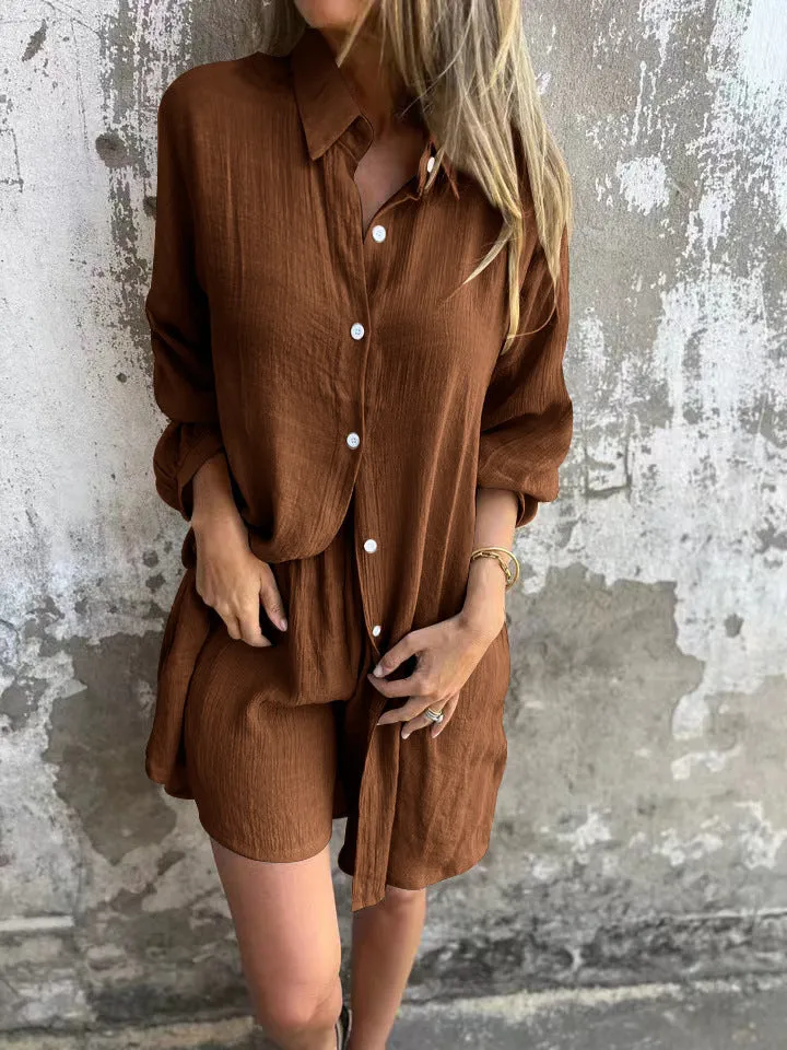 Patricia  2-teiliges lockeres Langarmhemd mit Reversknopfoberteilen und elastischen Shorts