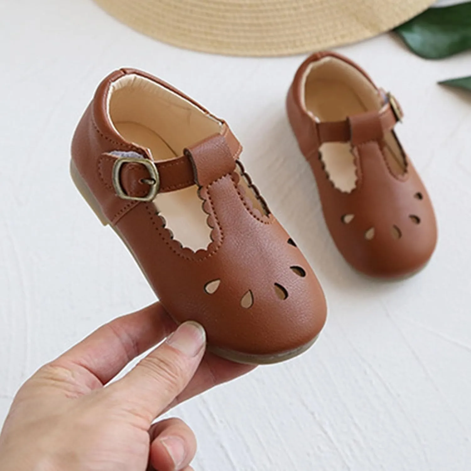 Shower Shoes Toddler Children's Sandals Spring/Casual Soft Sole Hollow Metal Buckle Toddler Girls Beach Sandals