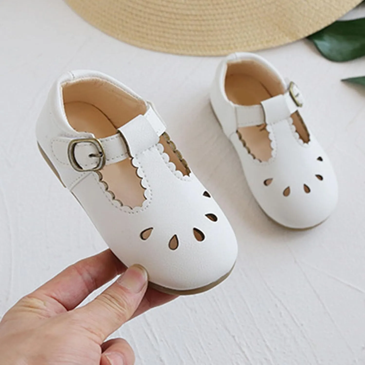Shower Shoes Toddler Children's Sandals Spring/Casual Soft Sole Hollow Metal Buckle Toddler Girls Beach Sandals