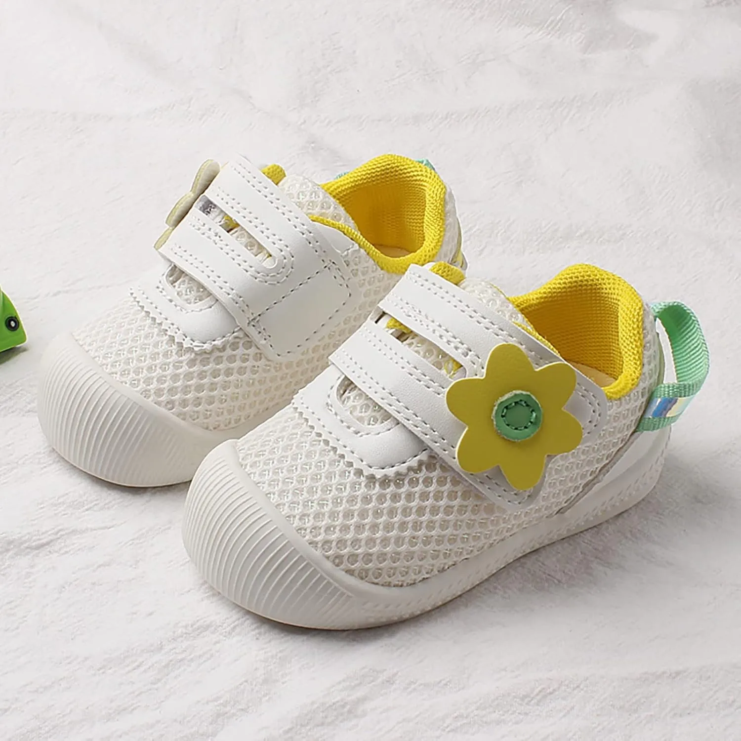 Sport Shoes Children Baby Infant Lightweight Non Slip Soft Sole Casual Shoes for Outdoor Walking Running Playing